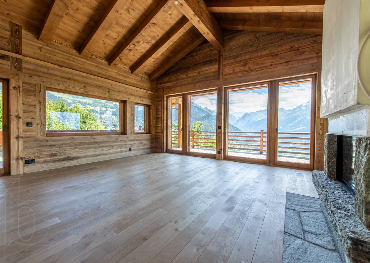Luxury chalet with views of the Combins massif 